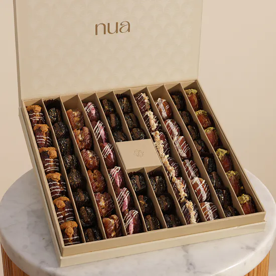Nua Stuffed Dates Nakheel Cream Box