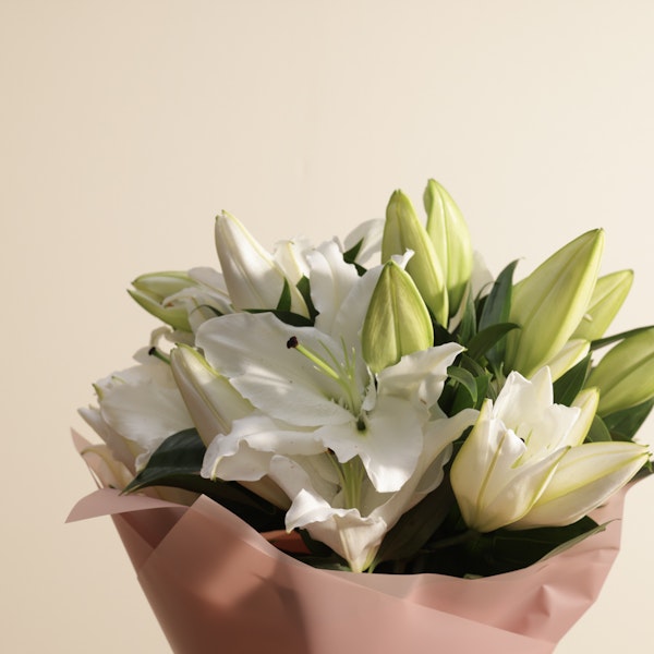 Timeless White Lilies Bouquet | 12 Flowers