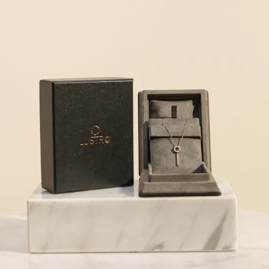 Lustro Gold and Diamond Necklace