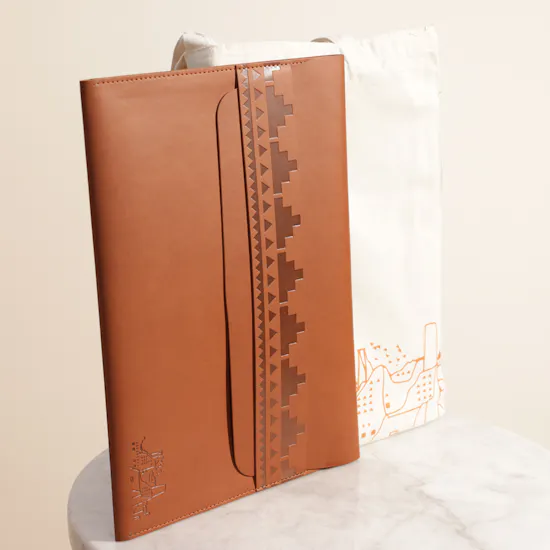 Kaseb Diriyah Unisex Stationery Set