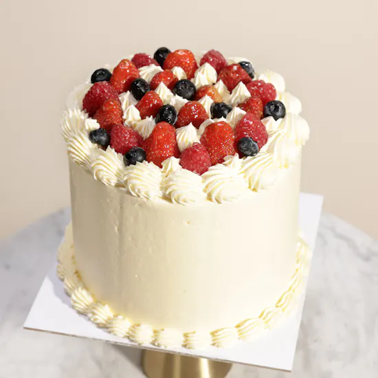 Floward Strawberries and Blueberries Sponge Cake