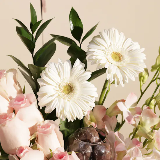 Floward Chocolates | Little Princess Balloon and Flower Basket