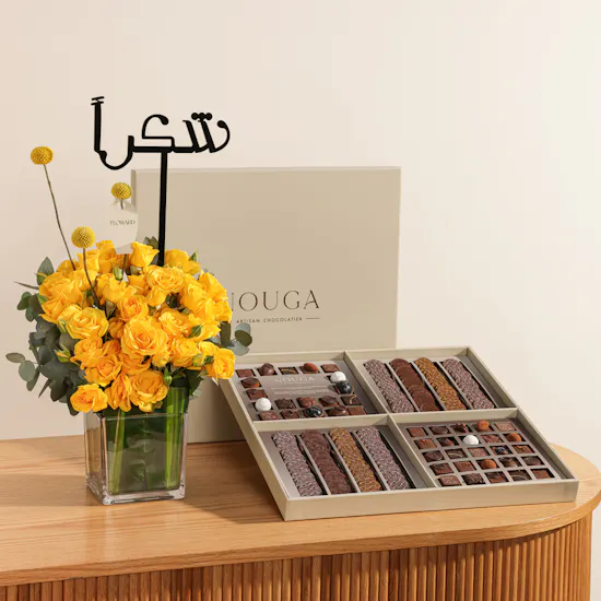 صندوق بونبون وقطع الشوكولاتة الكلاسيكية الرباعية من نوقا | زهور الأمتنان