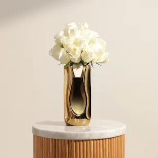 Golden Glow White Rose Vase Golden Glow White Rose Vase