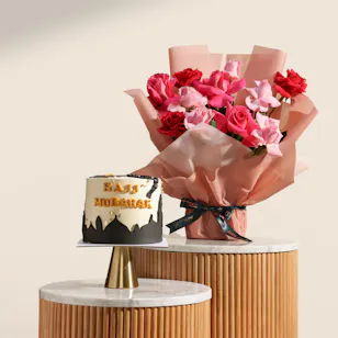 Floward Hajj Mubarak White Chocolate Cake | Luminous Flower Bouquet Floward Hajj Mubarak White Chocolate Cake | Luminous Flower Bouquet