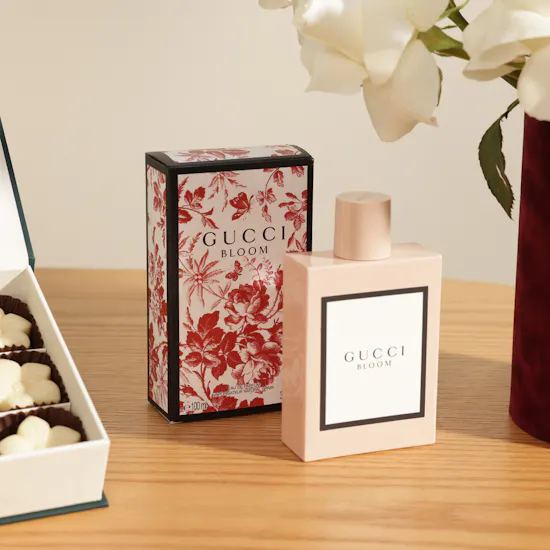 Empowered Elegance Gift Set | Omani Poise Flowers