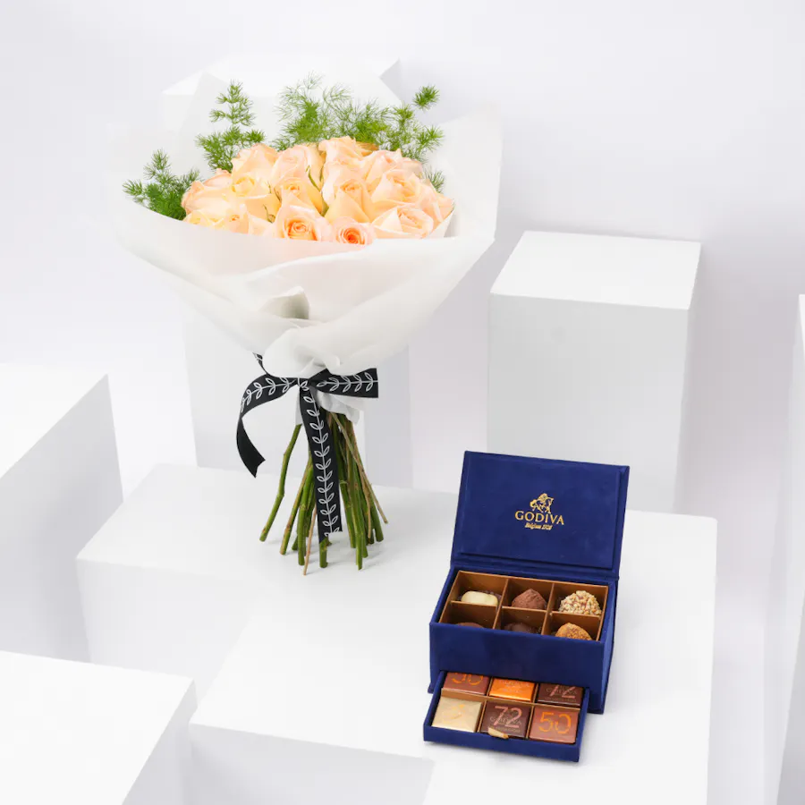 Godiva Navy Blue Royal Box | Roses 2