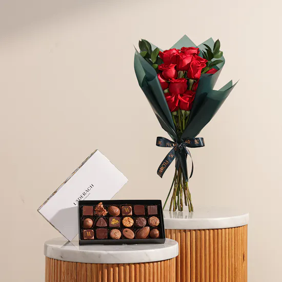 Läderach Assorted Pralines Chocolate Classic Box | Iconic Red Flowers