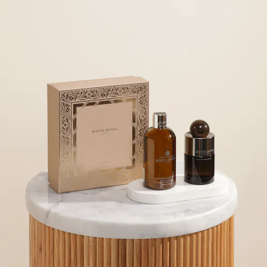 مجموعة عطور ريتشارج بلاك بيبر من مولتون براون