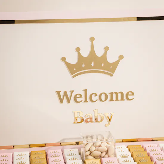 Le Chocolatier Dubai Personalized Baby Girl Crown Large Chocolate Tray