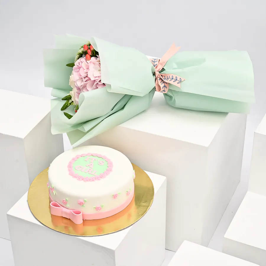 Helens Baby Girl Cake | Flowers 3