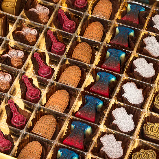 Fuala Omani Taste Chocolate Box | Delicate Flowers