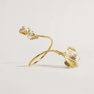 Lynyer Twisted Flora Pearl Gold Plated Bracelet