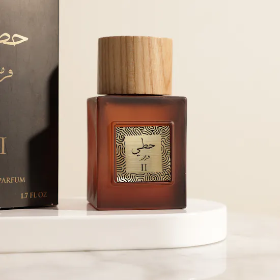 عطر حظي II أو دو بارفيوم للجنسين من قرمز | 50 مل
