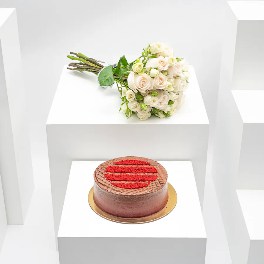 Munch Bakery Chocolate Velvet Cake | White Roses 5