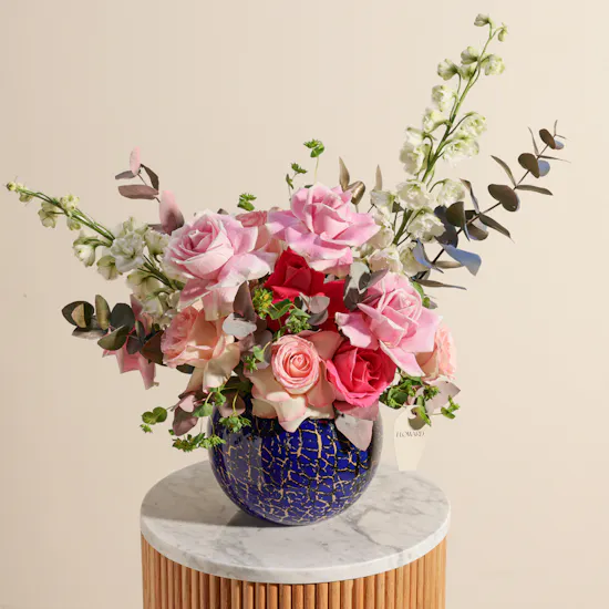 Feminine Tone Flowers Vase
