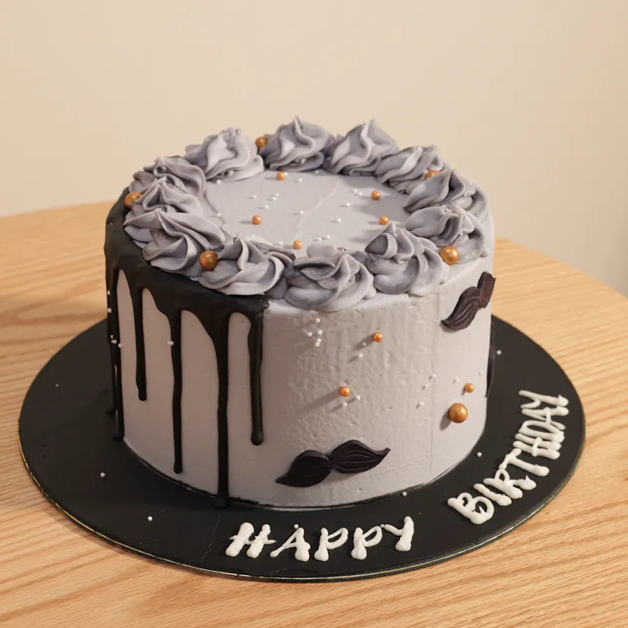 Helen's Birthday Cake for Him 4