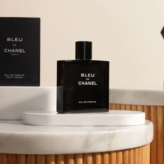 عطر بلو دي شانيل او دي بارفيوم للرجال من شانيل | زهور لحظة حب