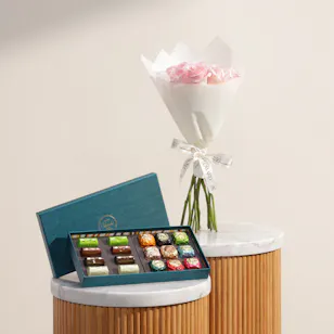 Venchi Murrine Chocoviar and Ingot Chocolate Blue Gift Box | Soft Flowers
