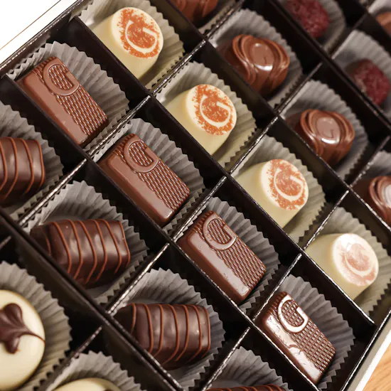 Godiva Large Luxury Crème Satin Box