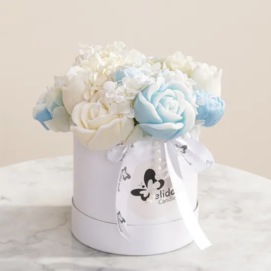 Lelido Medium Blue and White Rose Candle Bouquet | 150g
