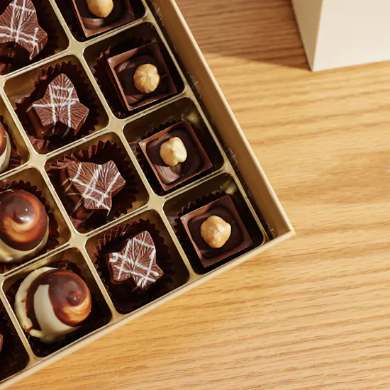 Linne Omani Women’s Day Her Heritage Chocolate Box | Sweet Stillness Flowers