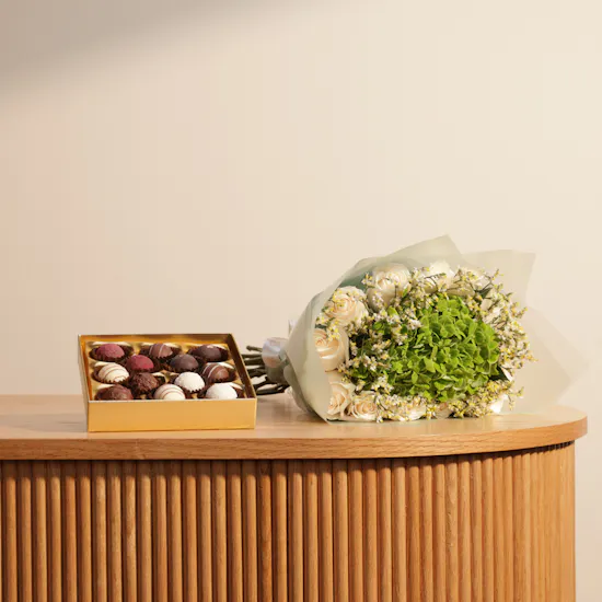 Bateel National Day Chocolates Box | Flowers Bouquet