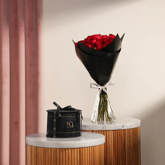 Nor Noyau Medium Black Velvet Chocolates Box | Magical Flowers