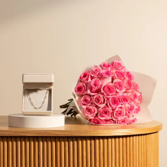 Siran by Iram Gold Links Necklace | Charming Bouquet