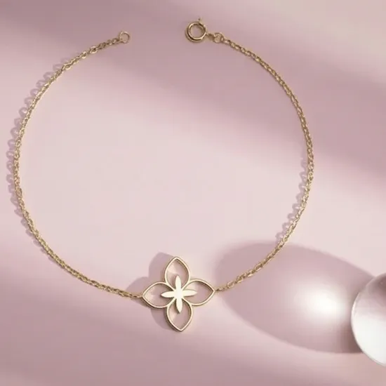 Amal Almajed Flower Women's Bracelet