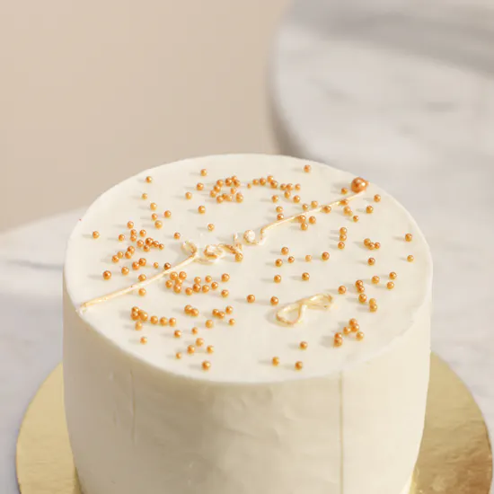 Floward Love Infinity Cake | Stunning Flowers