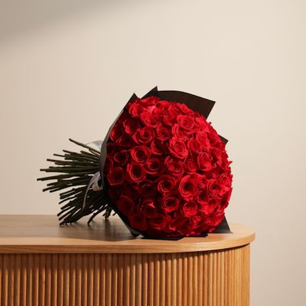 Stunning Red | 100 Rose Bouquet