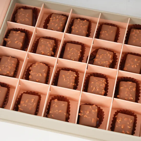 Floward Crunchy Chocolate Box | Alstroemeria Vase