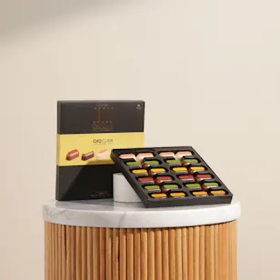 Cho'clair Chocolate Mini Black Flatbox Cho'clair Chocolate Mini Black Flatbox