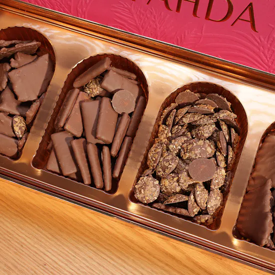 Fahda Chocolate Crispy Pink Box