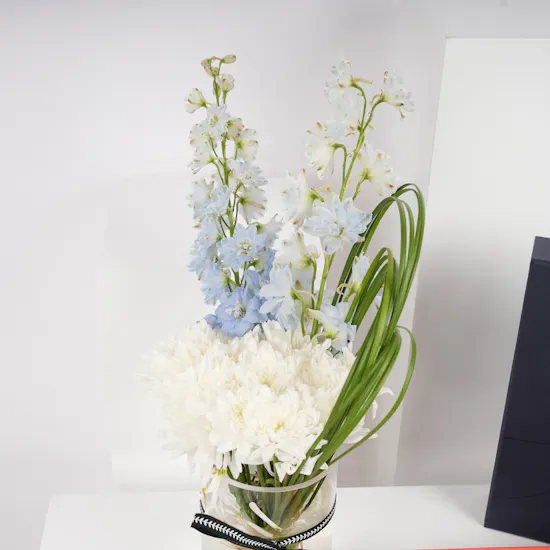 Nua Dates Slipcase Gifting Box 500g | Blooms Vase