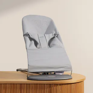 BabyBjörn Bliss Woven Petal Quilt Light Grey Bouncer 