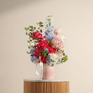 Scarlet Dream Flowers Vase