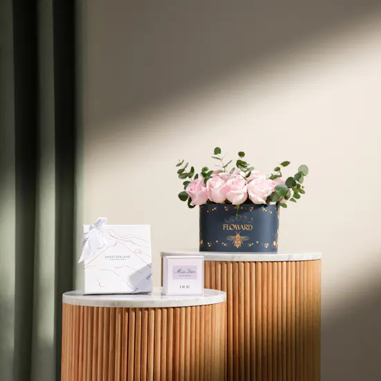 Sweet & Elegant Gift | Love Flowers Box