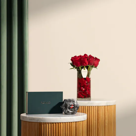 Midnight Gold Moments Gift Set | Love Flower Vase