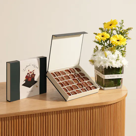 Floward Graduation Medium Chocolates Box | Lovely Flowers