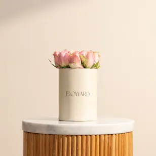 Gorgeous Vendela Roses Box