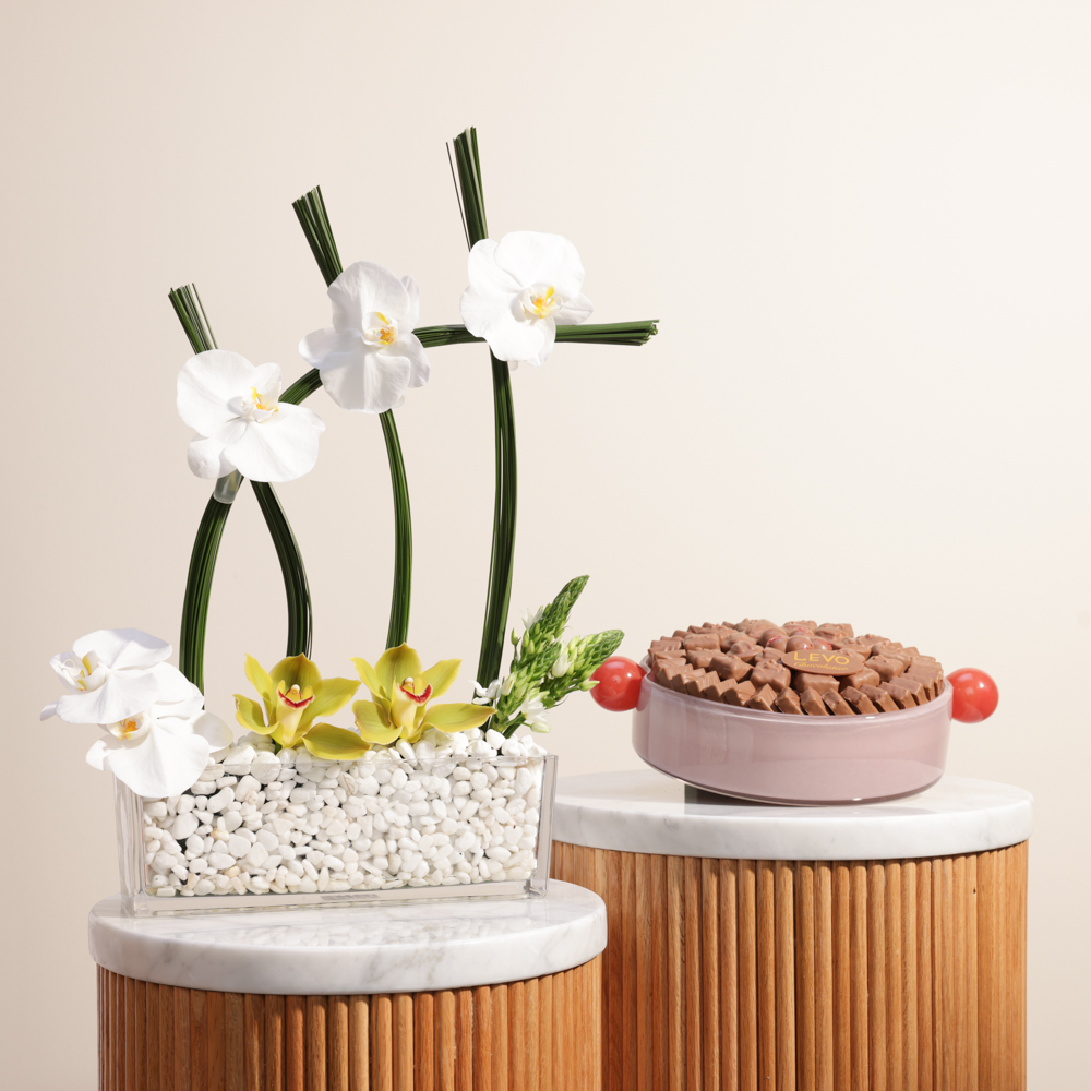 صينية شوكولاتة زجاج من ليفو | فازة زهور