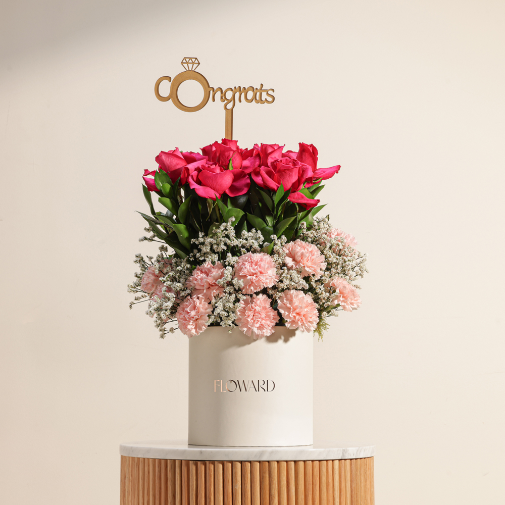 صندوق زهور التهنئة بالزواج الوردية