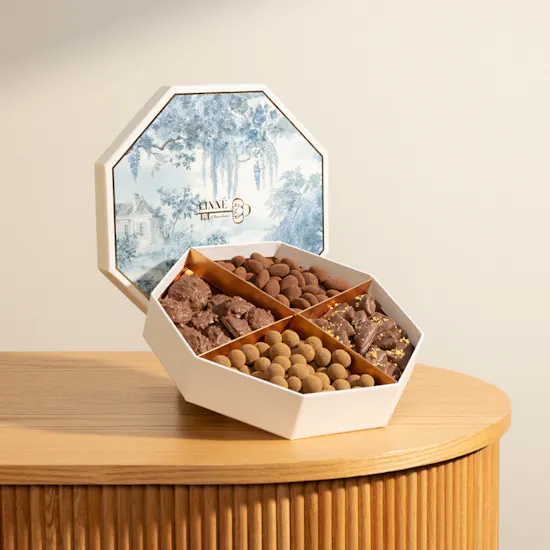 Linne Premium Mixed Chocolate Medium Box
