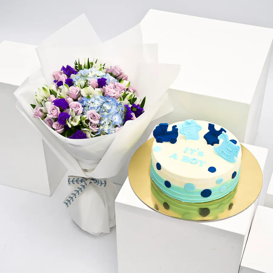 Helens Baby Boy Cake | Flowers 3