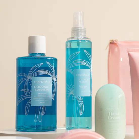 Essentials Coconut Body Care Summer Pouch