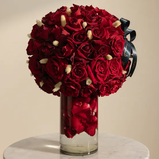 Red Roses Cloud Vase