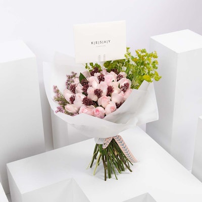 Flowers Bouquet with gift card from Alkesay 
