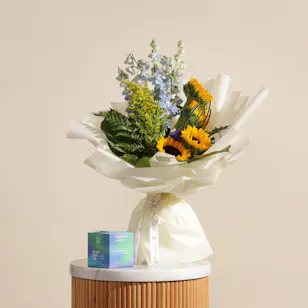 Feel Good Tea Ocean Blue Tea | Bright Flowers Bouquet